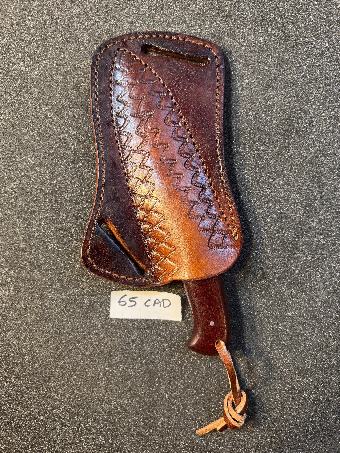 Damascus blade with micarta handle