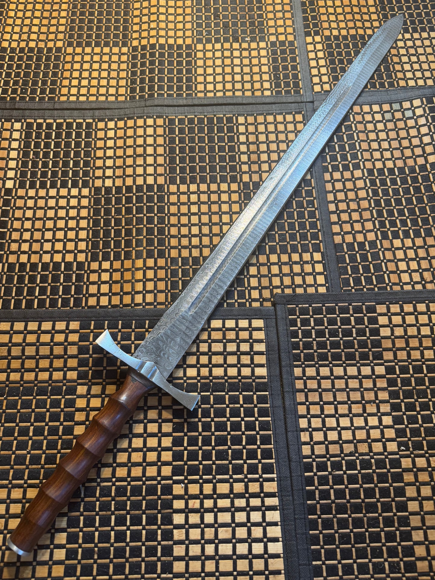 Damascus sword