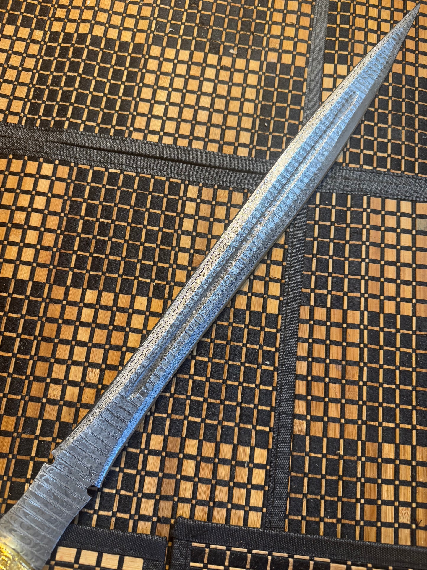 Damascus sword