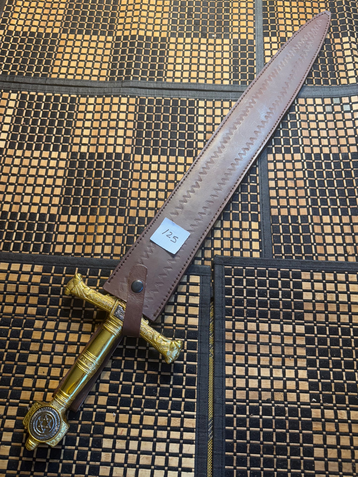 Damascus sword