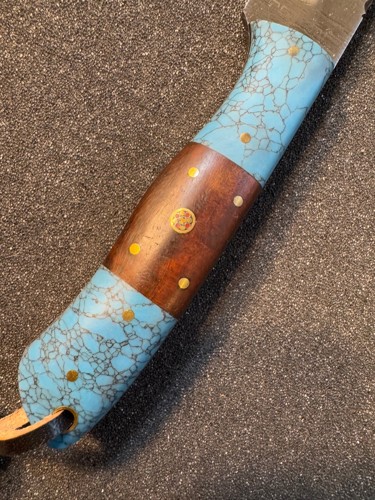 Damascus knife
