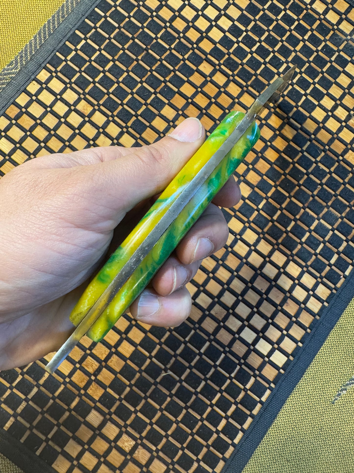 Damascus full tang karambit