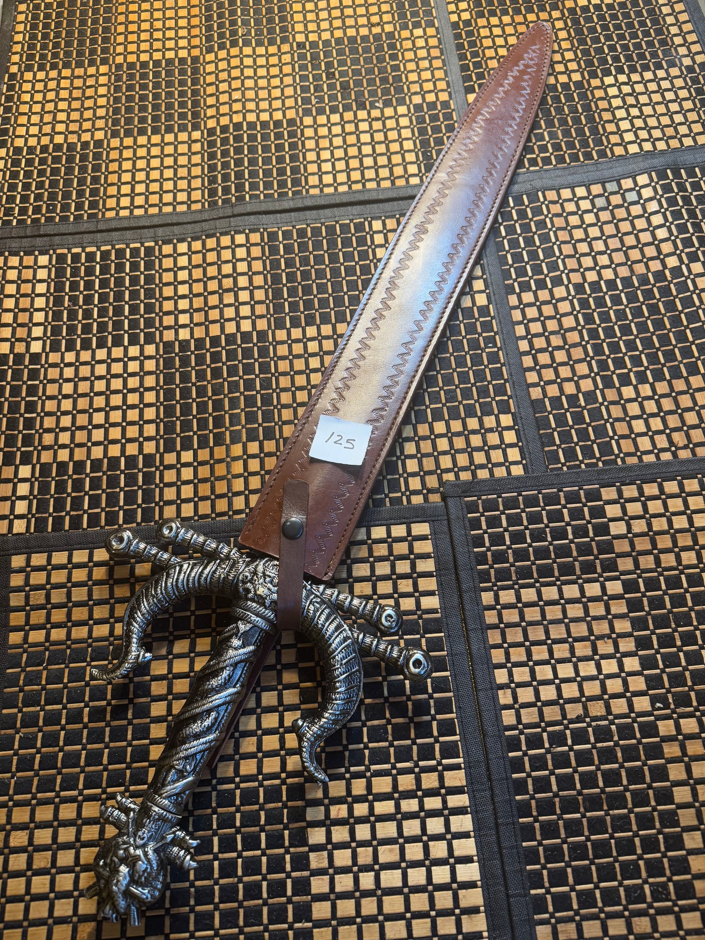 Damascus sword