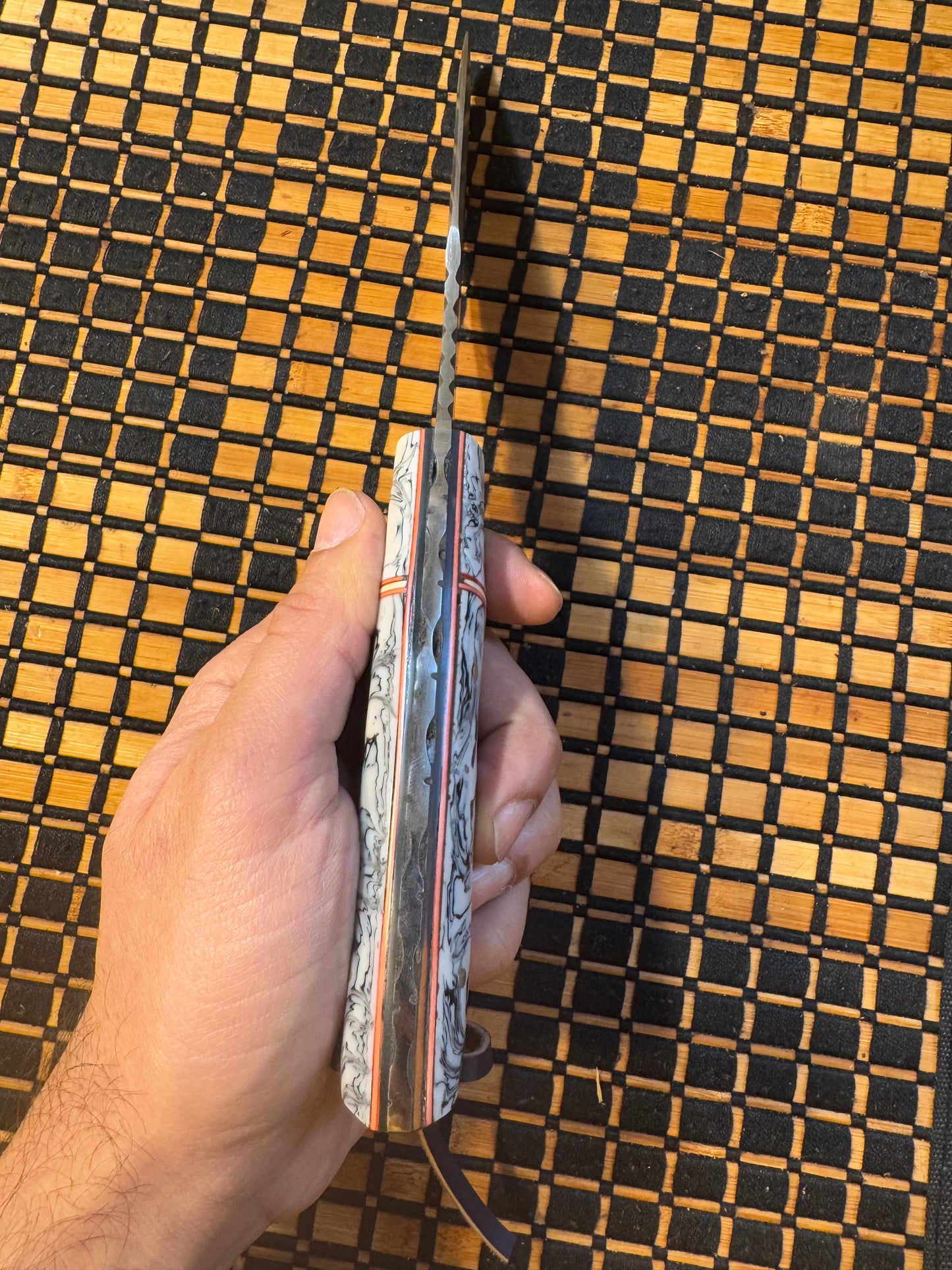 Damascus knife with leather sheath