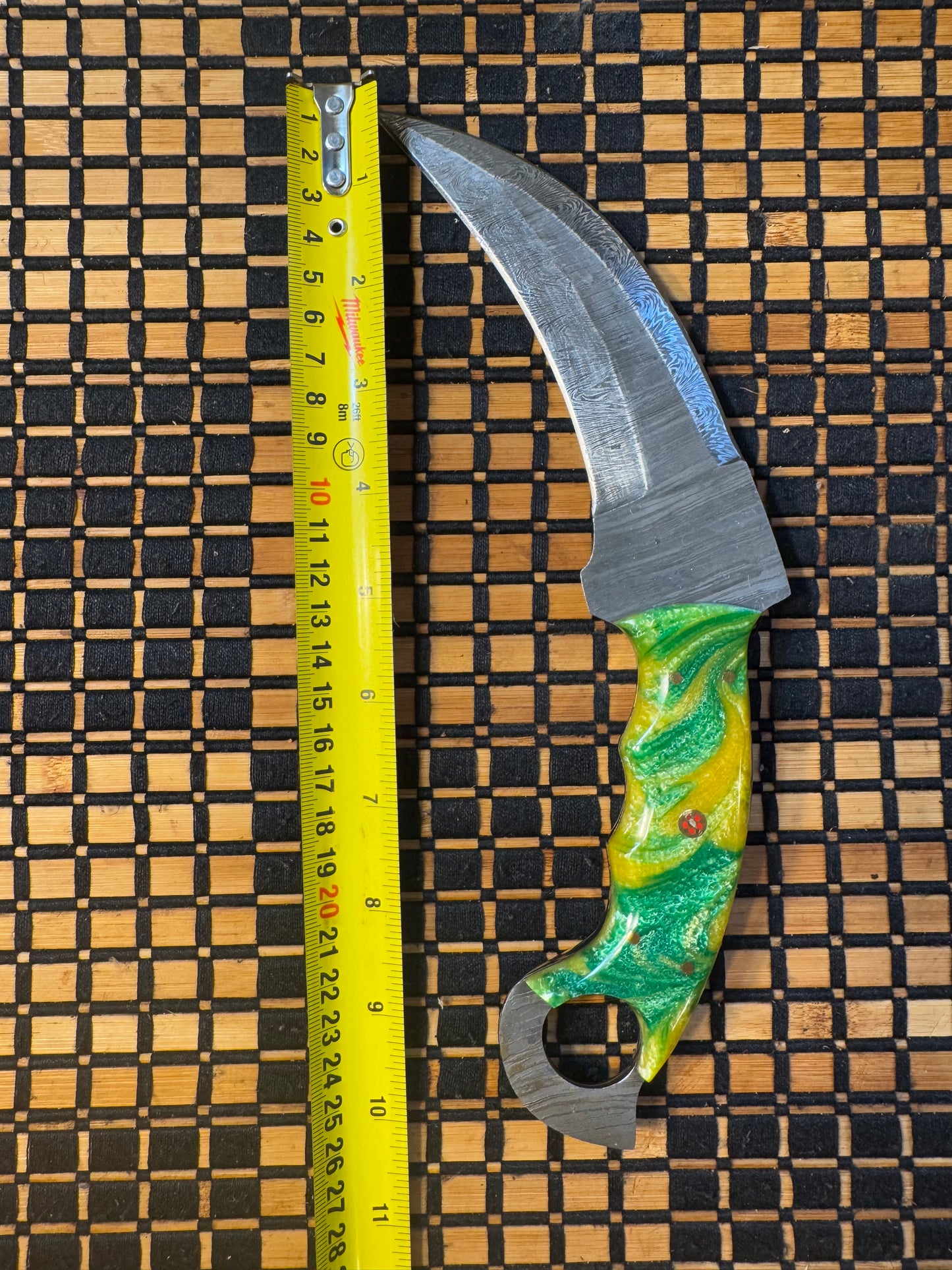 Damascus full tang karambit