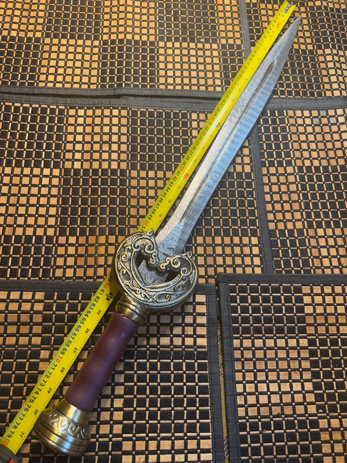 Damascus sword